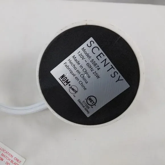 Scentsy Disney Winnie The Pooh Hunny Pot Ceramic Wax Warmer - Picture 6 of 10